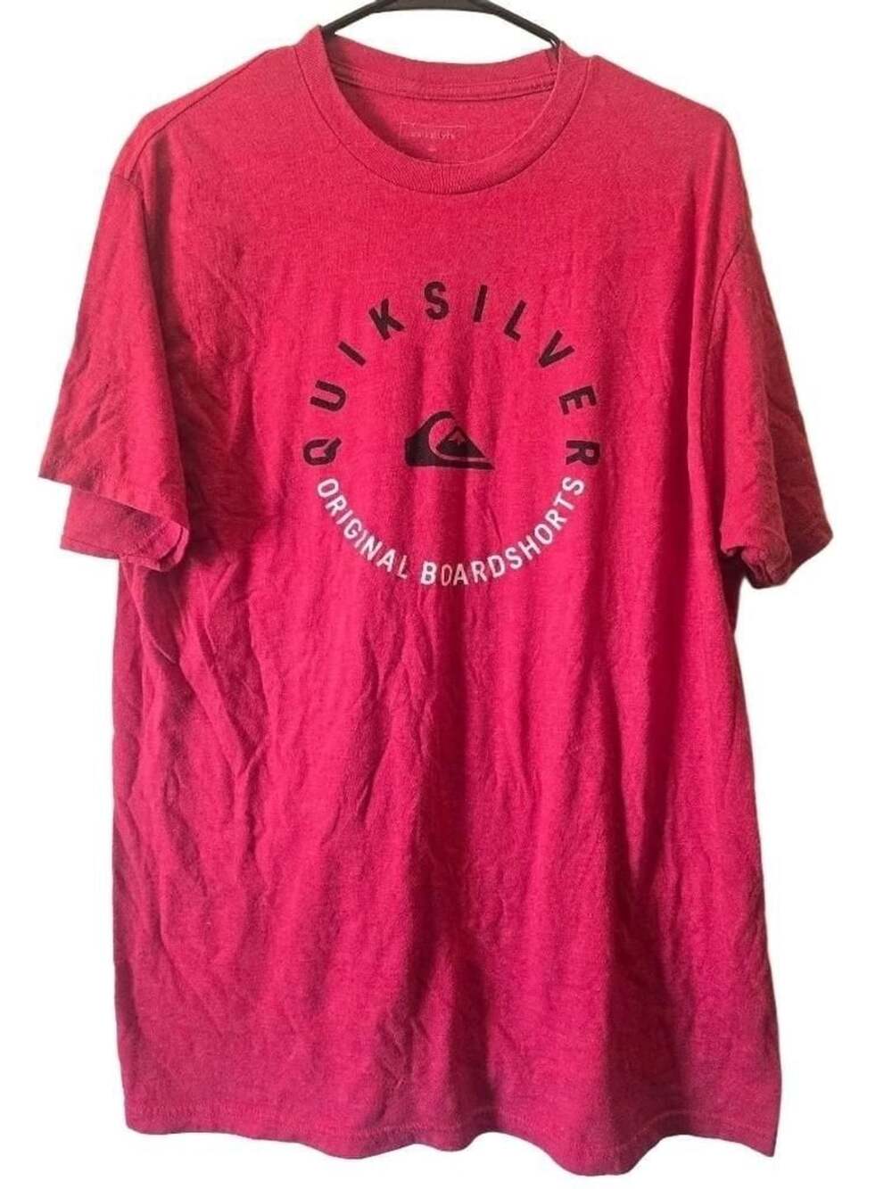 Quiksilver T-Shirt Size XL Red Graphic Logo Original Boardshorts